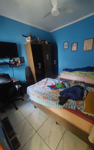 Casa à venda com 335m², 2 quartos e 4 vagas Casa à venda com 335m², 2 quartos e 4 vagasQuarto