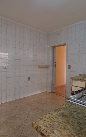 Casa para alugar com 199m², 3 quartos e 2 vagasCozinha