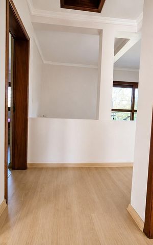 Casa para alugar com 155m², 3 quartos e 2 vagas Casa para alugar com 155m², 3 quartos e 2 vagasCorredor