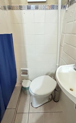 Casa para alugar com 88m², 2 quartos e 1 vagaBanheiro de serviço