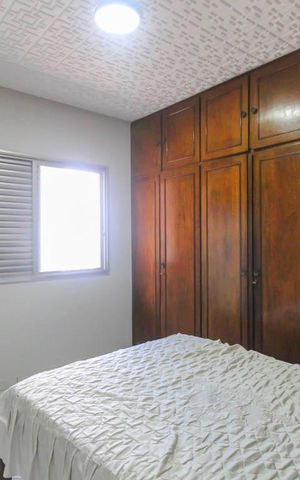 Casa à venda com 285m², 4 quartos e 2 vagas Casa à venda com 285m², 4 quartos e 2 vagasQuarto 1