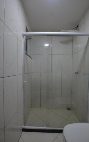 Casa à venda com 100m², 2 quartos e 2 vagasBanheiro de serviço