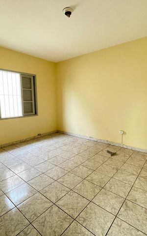 Casa para alugar com 100m², 2 quartos e 2 vagasQuarto 1