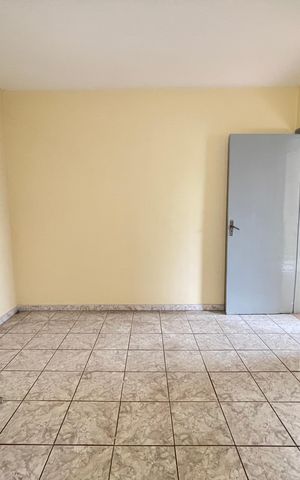 Casa para alugar com 100m², 2 quartos e 2 vagasQuarto 1