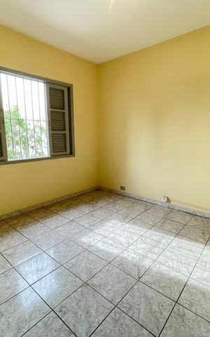 Casa para alugar com 100m², 2 quartos e 2 vagasQuarto 2