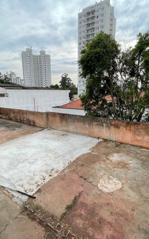 Casa para alugar com 100m², 2 quartos e 2 vagasQuintal