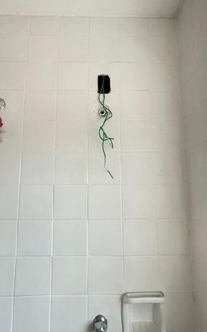 Casa para alugar com 100m², 2 quartos e 2 vagasBanheiro