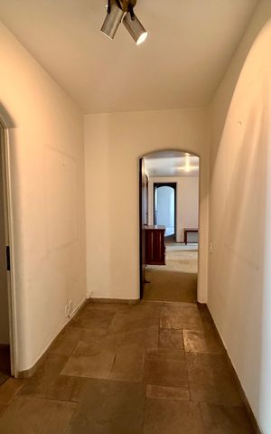 Apartamento à venda com 240m², 4 quartos e 2 vagas Apartamento à venda com 240m², 4 quartos e 2 vagasSala