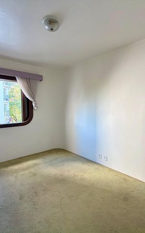 Apartamento à venda com 240m², 4 quartos e 2 vagas Apartamento à venda com 240m², 4 quartos e 2 vagasQuarto 6