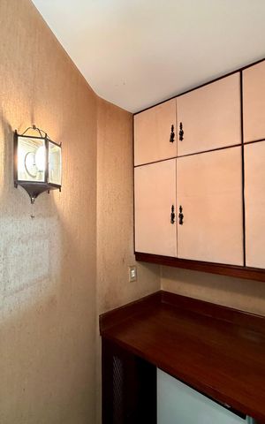 Apartamento à venda com 240m², 4 quartos e 2 vagas Apartamento à venda com 240m², 4 quartos e 2 vagasSala