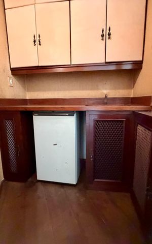 Apartamento à venda com 240m², 4 quartos e 2 vagas Apartamento à venda com 240m², 4 quartos e 2 vagasSala