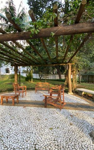 Apartamento à venda com 240m², 4 quartos e 2 vagas