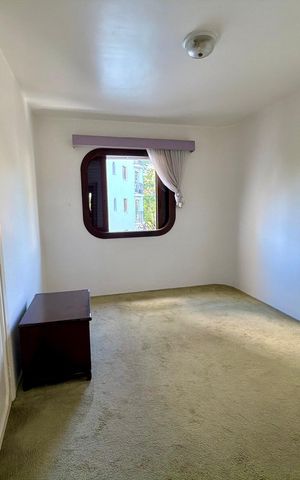 Apartamento à venda com 240m², 4 quartos e 2 vagas Apartamento à venda com 240m², 4 quartos e 2 vagasQuarto 6