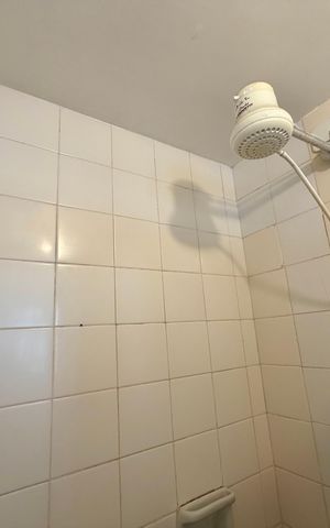 Apartamento à venda com 240m², 4 quartos e 2 vagas Apartamento à venda com 240m², 4 quartos e 2 vagasBanheiro 4