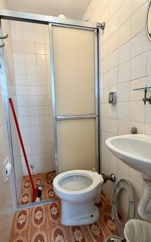 Apartamento à venda com 240m², 4 quartos e 2 vagas Apartamento à venda com 240m², 4 quartos e 2 vagasBanheiro 4