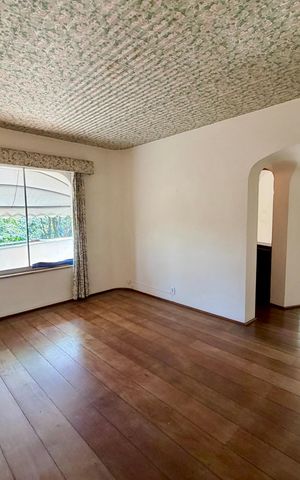 Apartamento à venda com 240m², 4 quartos e 2 vagas Apartamento à venda com 240m², 4 quartos e 2 vagasSala