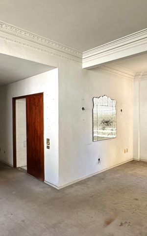 Apartamento à venda com 110m², 2 quartos e sem vaga Apartamento à venda com 110m², 2 quartos e sem vagaSala