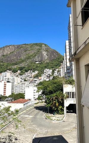Apartamento à venda com 110m², 2 quartos e sem vaga Apartamento à venda com 110m², 2 quartos e sem vagaVista da sala