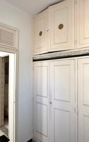 Apartamento à venda com 110m², 2 quartos e sem vaga Apartamento à venda com 110m², 2 quartos e sem vagaQuarto de serviço