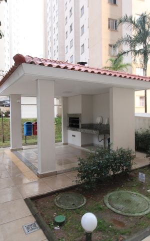 Apartamento à venda com 32m², 2 quartos e sem vagaÁrea comum