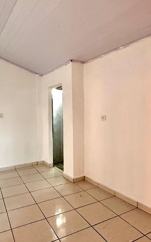 Casa para alugar com 60m², 1 quarto e sem vagaSala/Quarto 
