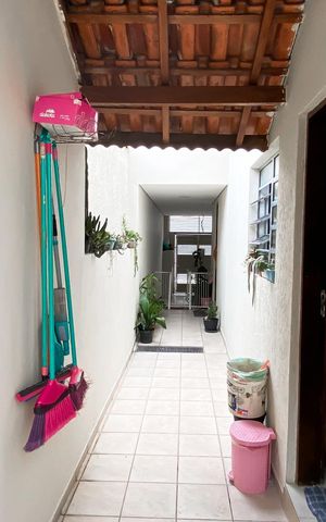 Casa à venda com 105m², 3 quartos e 2 vagas Casa à venda com 105m², 3 quartos e 2 vagasÁrea de Serviço
