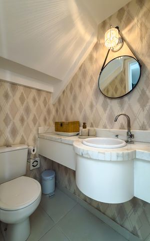 Casa de condomínio à venda com 150m², 3 quartos e 3 vagas Casa de condomínio à venda com 150m², 3 quartos e 3 vagasBanheiro