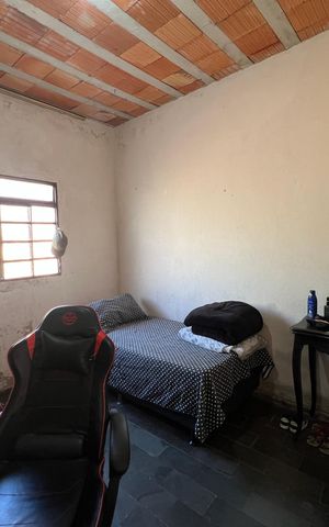 Casa à venda com 100m², 4 quartos e 5 vagas Casa à venda com 100m², 4 quartos e 5 vagasQuarto 4