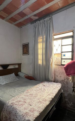 Casa à venda com 100m², 4 quartos e 5 vagas Casa à venda com 100m², 4 quartos e 5 vagasQuarto 1
