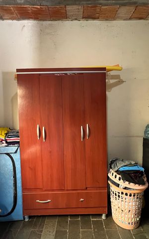 Casa à venda com 100m², 4 quartos e 5 vagas Casa à venda com 100m², 4 quartos e 5 vagasQuarto 3