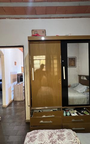 Casa à venda com 100m², 4 quartos e 5 vagas Casa à venda com 100m², 4 quartos e 5 vagasQuarto 1