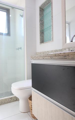Apartamento à venda com 108m², 4 quartos e 2 vagasBanheiro social