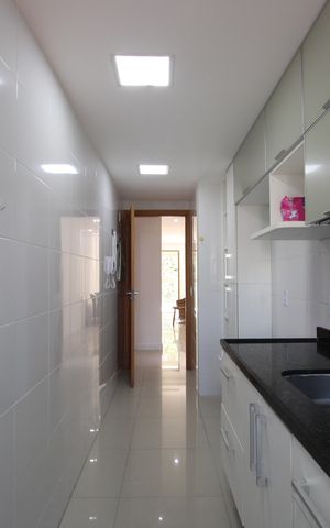 Apartamento à venda com 108m², 4 quartos e 2 vagasCozinha
