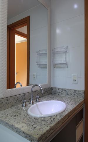 Apartamento à venda com 108m², 4 quartos e 2 vagasBanheiro social