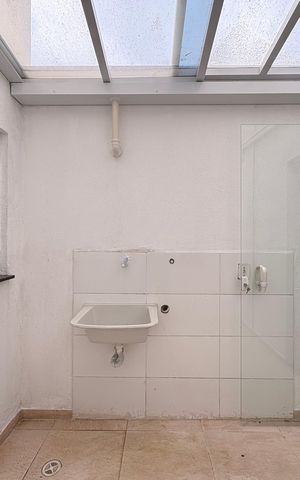 Apartamento à venda com 42m², 2 quartos e 1 vaga Apartamento à venda com 42m², 2 quartos e 1 vagaLavanderia
