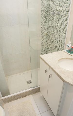 Apartamento à venda com 262m², 4 quartos e 3 vagasBanheiro da Suíte 3