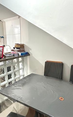 Casa à venda com 75m², 2 quartos e 1 vaga Casa à venda com 75m², 2 quartos e 1 vagaCopa
