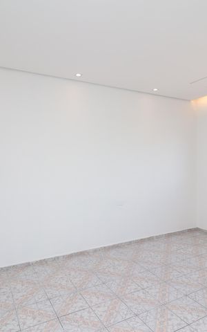Casa para alugar com 110m², 2 quartos e sem vagaSala