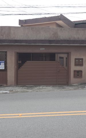 Casa para alugar com 110m², 2 quartos e sem vagaFachada