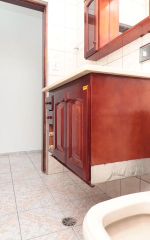 Casa para alugar com 110m², 2 quartos e sem vagaBanheiro