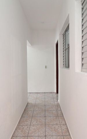 Casa para alugar com 110m², 2 quartos e sem vagaCorredor