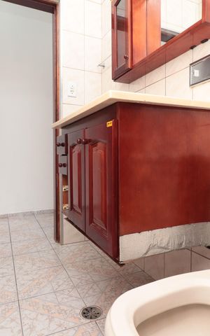 Casa para alugar com 110m², 2 quartos e sem vagaBanheiro