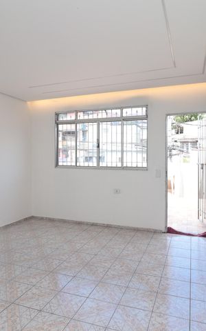 Casa para alugar com 110m², 2 quartos e sem vagaSala