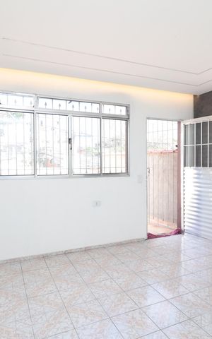 Casa para alugar com 110m², 2 quartos e sem vagaSala