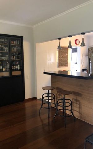 Apartamento à venda com 125m², 4 quartos e 2 vagas Apartamento à venda com 125m², 4 quartos e 2 vagasCozinha
