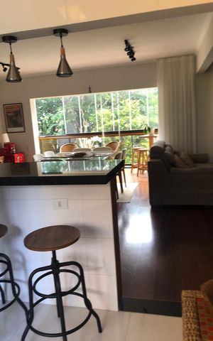 Apartamento à venda com 125m², 4 quartos e 2 vagas Apartamento à venda com 125m², 4 quartos e 2 vagasCozinha