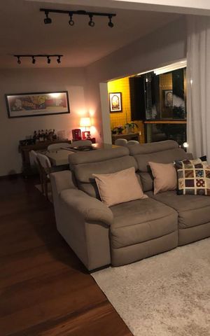 Apartamento à venda com 125m², 4 quartos e 2 vagas Apartamento à venda com 125m², 4 quartos e 2 vagasSala