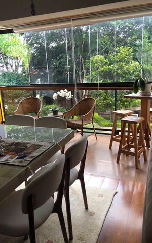 Apartamento à venda com 125m², 4 quartos e 2 vagas Apartamento à venda com 125m², 4 quartos e 2 vagasSala