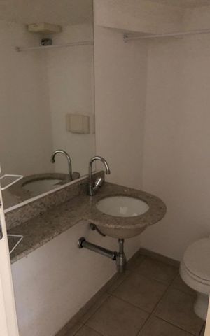 Apartamento à venda com 60m², 1 quarto e 1 vaga Apartamento à venda com 60m², 1 quarto e 1 vagaBanheiro