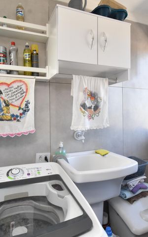 Apartamento à venda com 80m², 3 quartos e 1 vagaÁrea de Serviço